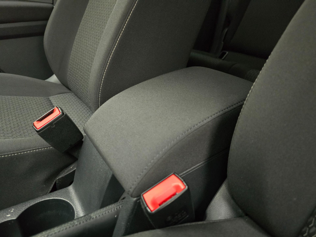 Volkswagen Caddy occasion 1.0 tsi 5 persoons met cruisecontrol en app conne