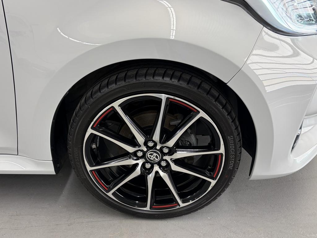 Toyota Yaris 1.5 hyb. gr sport