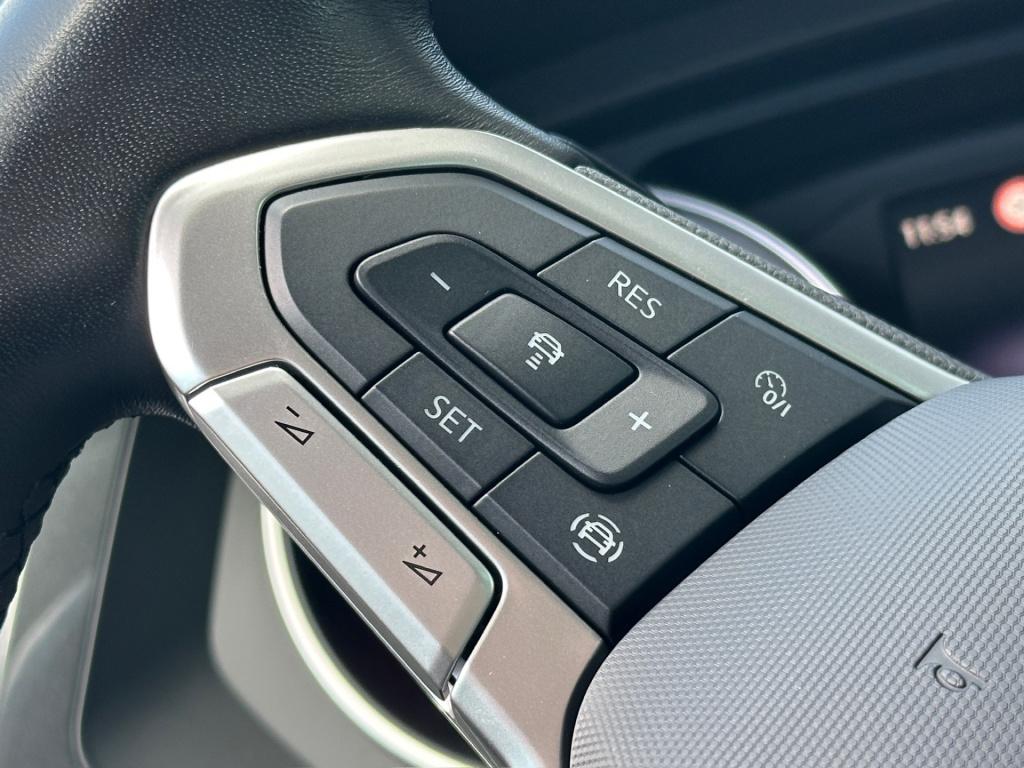 Volkswagen Tiguan 1.5 tsi 150pk dsg life | camera | trekhaak | navi | carpl