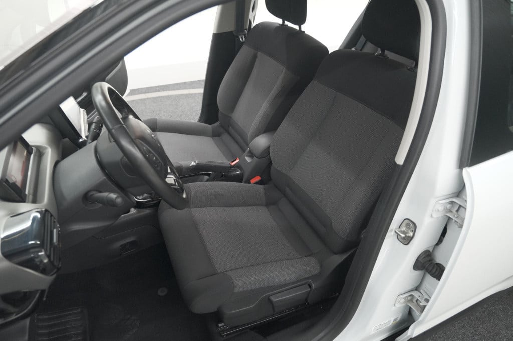 Citroen C4 Cactus puretech 110 business | trekhaak | apple carplay | parkee