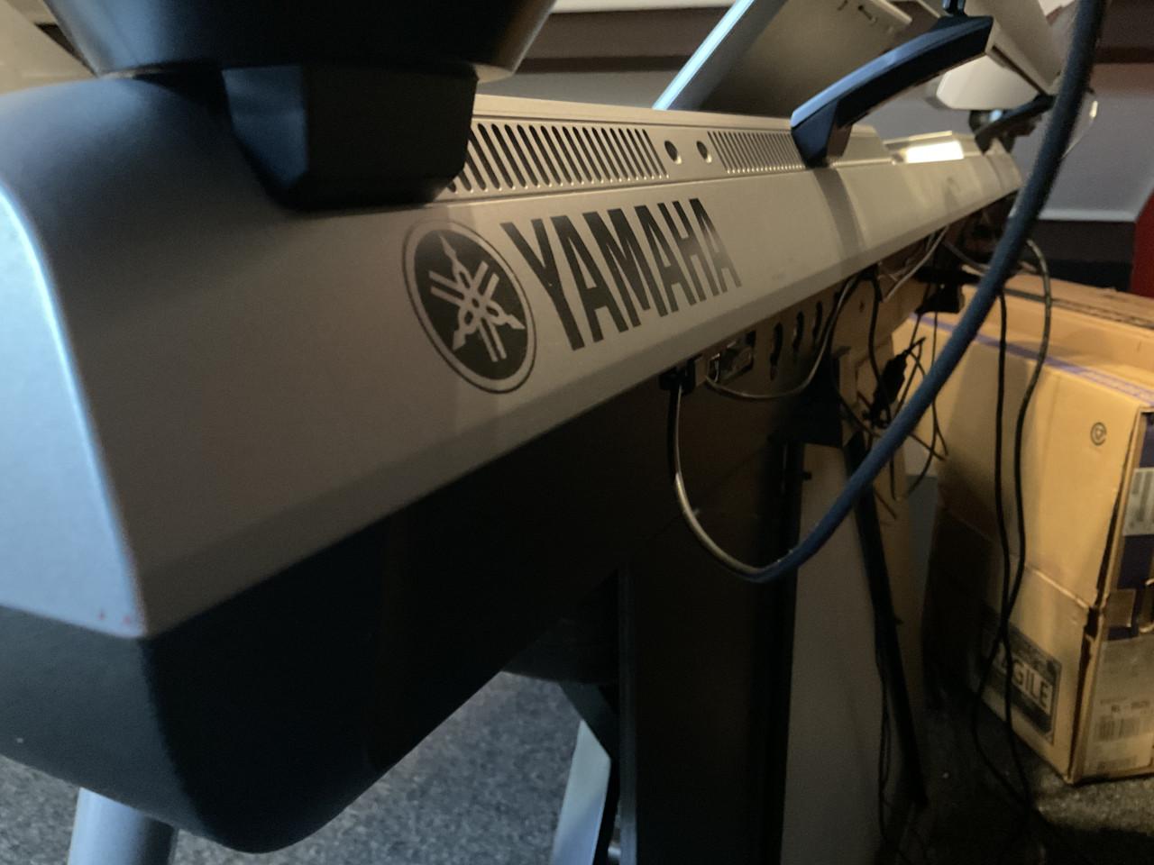 Yamaha Tyros 5 Keyboard