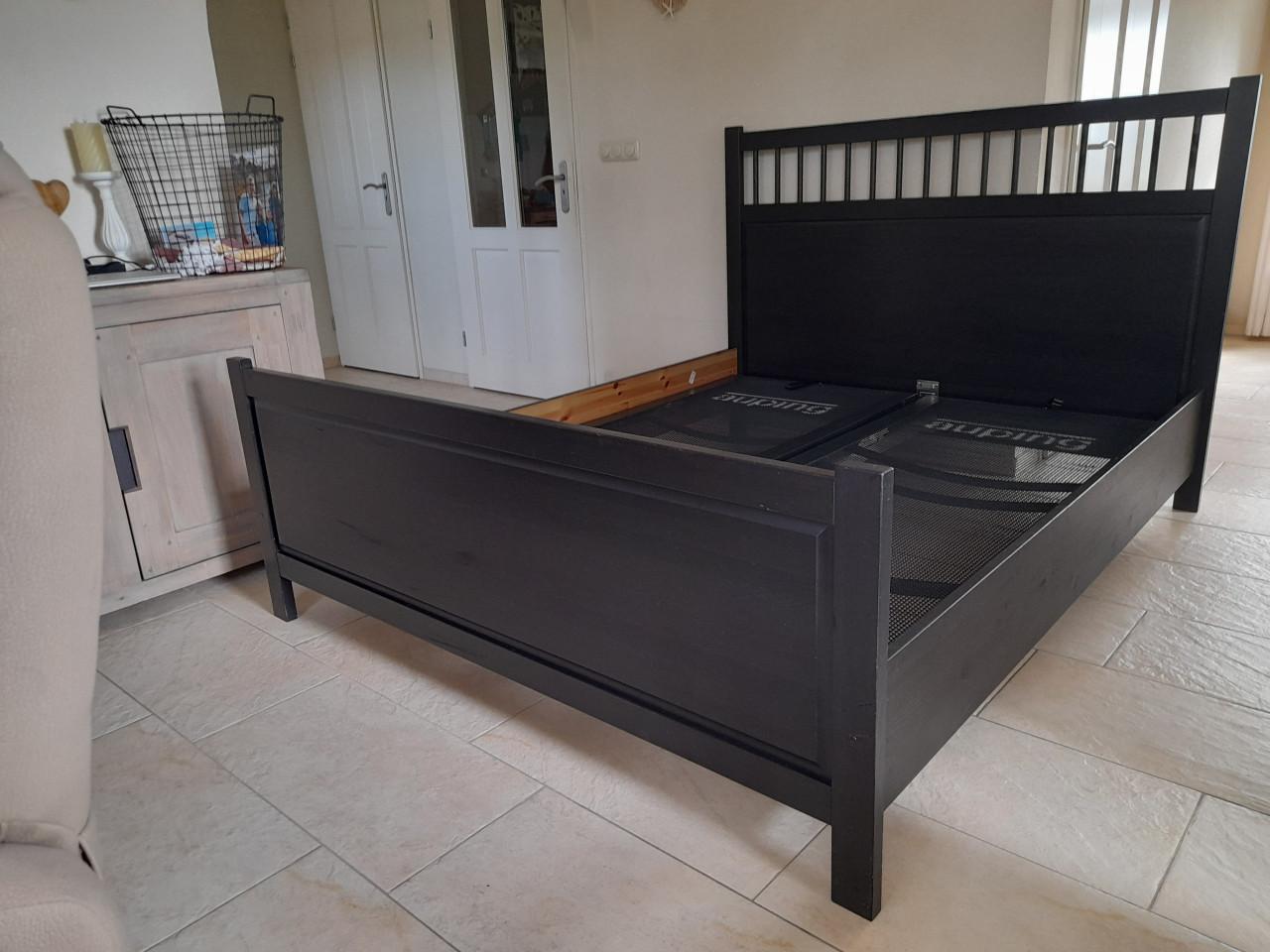 2 Persoons bed met verstelbare Auping bodems 160 x 200 (in goede staat )