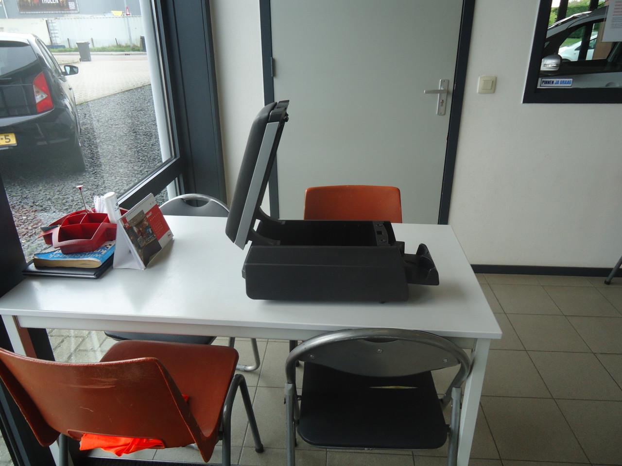 Armsteun meriva a achter