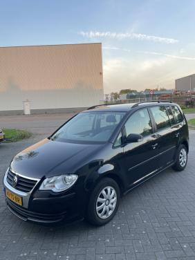 Volkswagen Touran 1.6 75KW 5P 2007 Zwart | 154.525 KM NAP