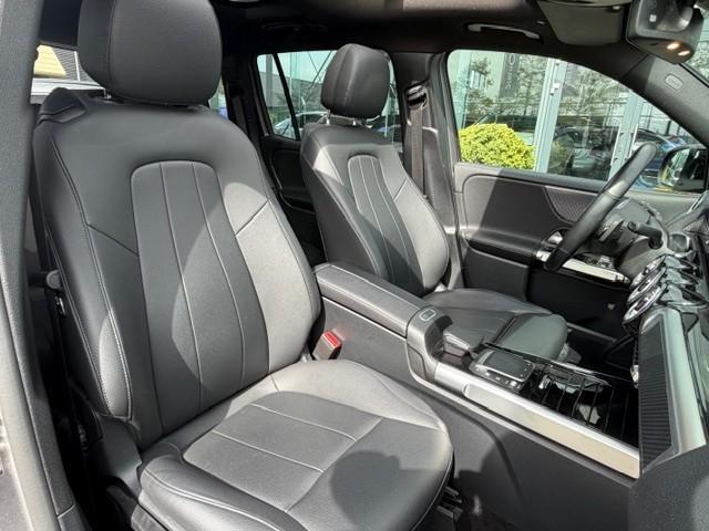 Mercedes-Benz 200-klasse glb premium i panorama dak i widescreen i stoelver