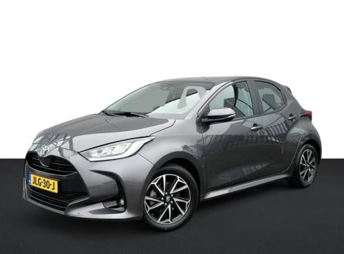 Toyota Yaris 1.5 hyb. 115 first | stoelverwarming | all seasonbanden