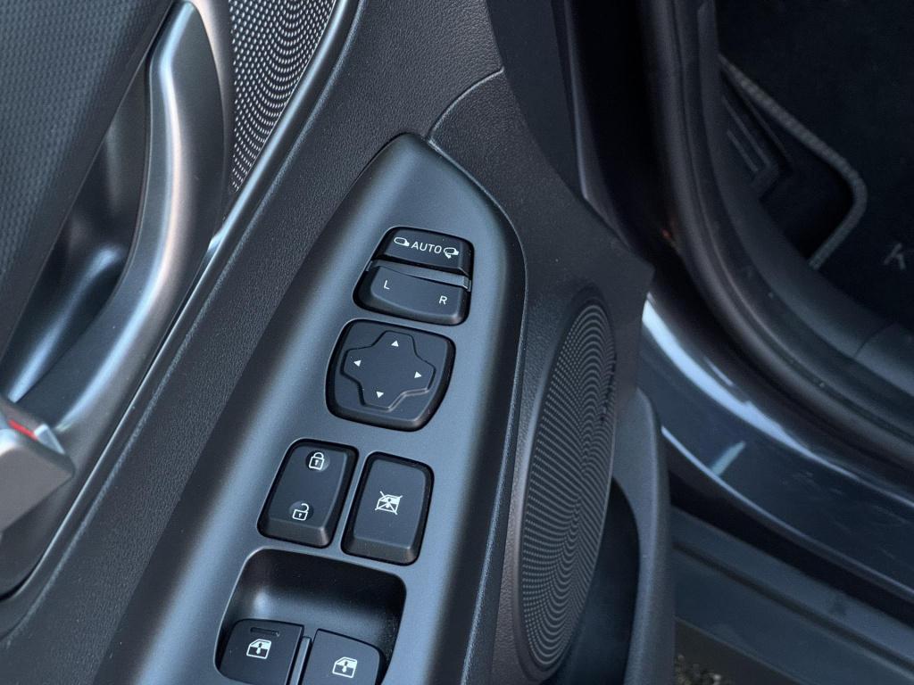 Hyundai Kona ev fashion 64 kwh soh 96%, 3-fase lader