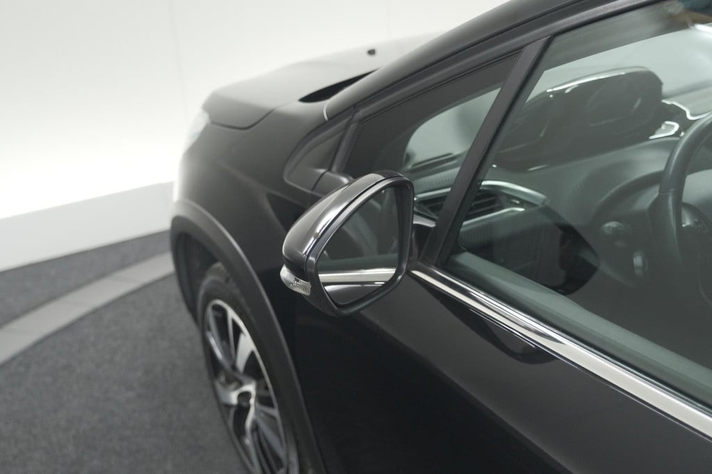 Peugeot 2008 puretech 130 gt-line | trekhaak | camera | apple carplay | par
