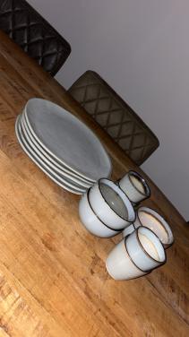 Nieuw servies Jysk 4 personen + 1 extra bord