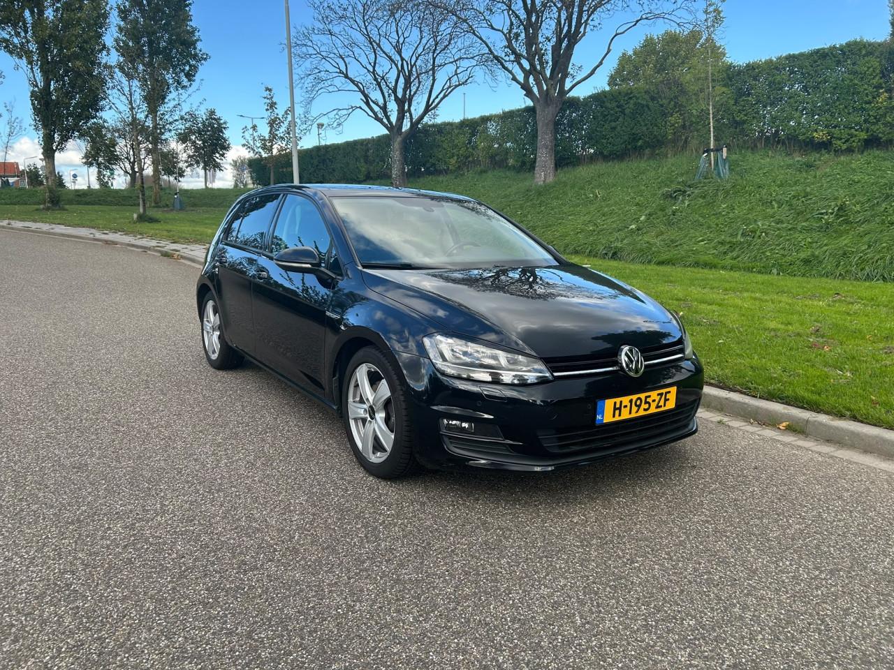 MC Meerman Classics bied in consignatie aan een nette VW Golf 7 Cup Edition