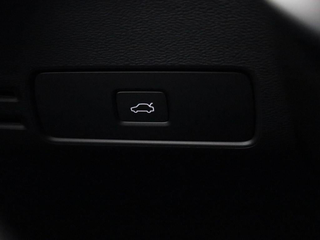Volvo XC40 recharge core | automaat | apple carplay / android auto | virtua