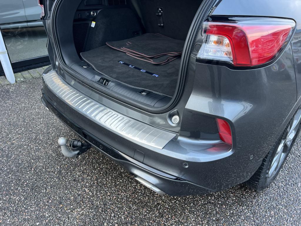 Ford Kuga 2.5 phev e-cvt 225pk st-line x , trekhaak , panodak , voorruitver
