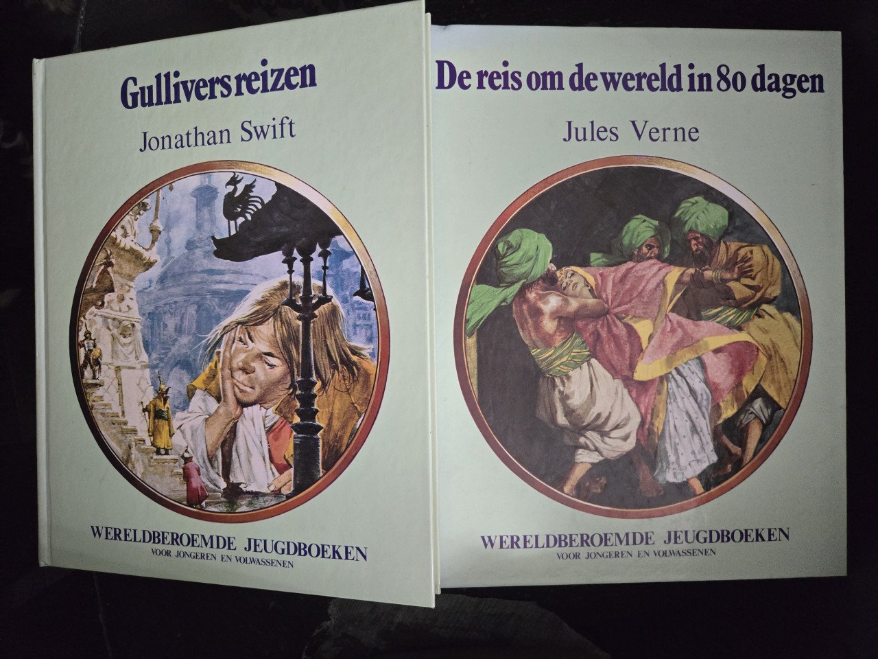 2 Boeken : Gullivers Reizen en de reis om de wereld in 80 dagen 1984