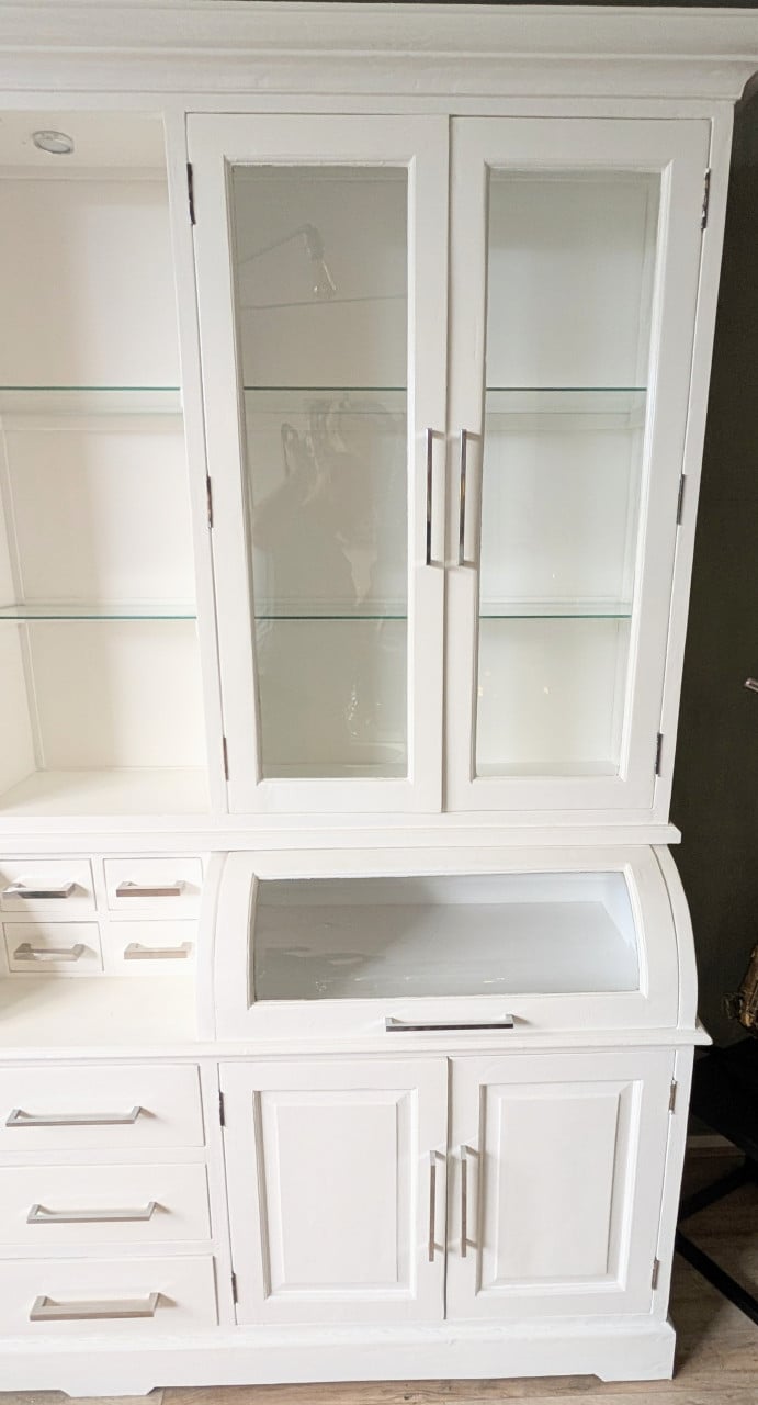 Wit houten vitrinekast/buffetkast/apothekerskast