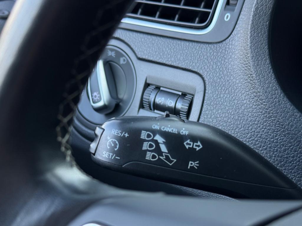 Volkswagen Polo 1.4-16v style * cruise control * panoramadak * carplay