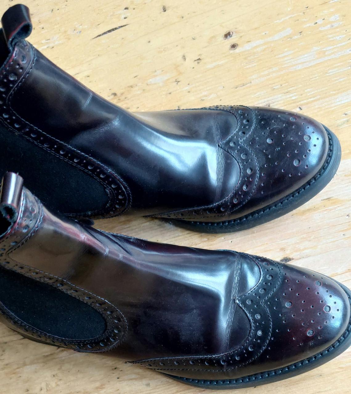 Omoda enkellaarsjes maat 38