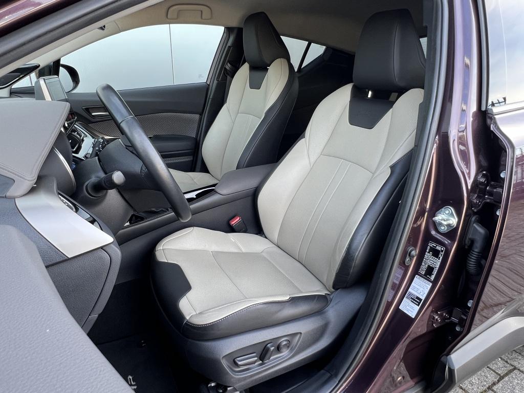 Toyota C-hr 1.8 hybrid executive