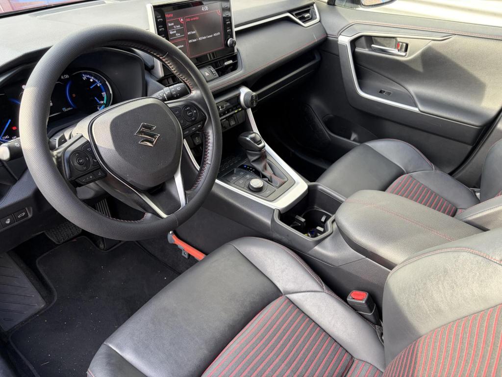 Suzuki Across 2.5 plug-in hybrid style