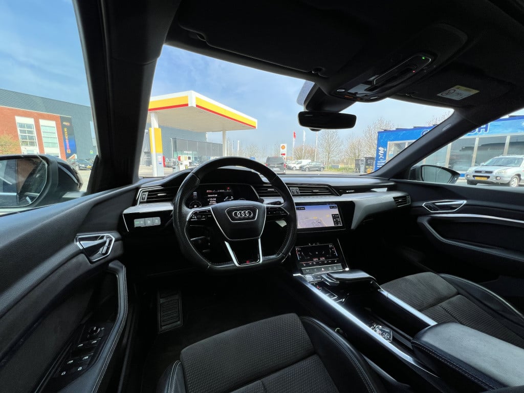 Audi E-tron e-tron 55 quattro advanced 95 kwh s-line | apple/ android carpl
