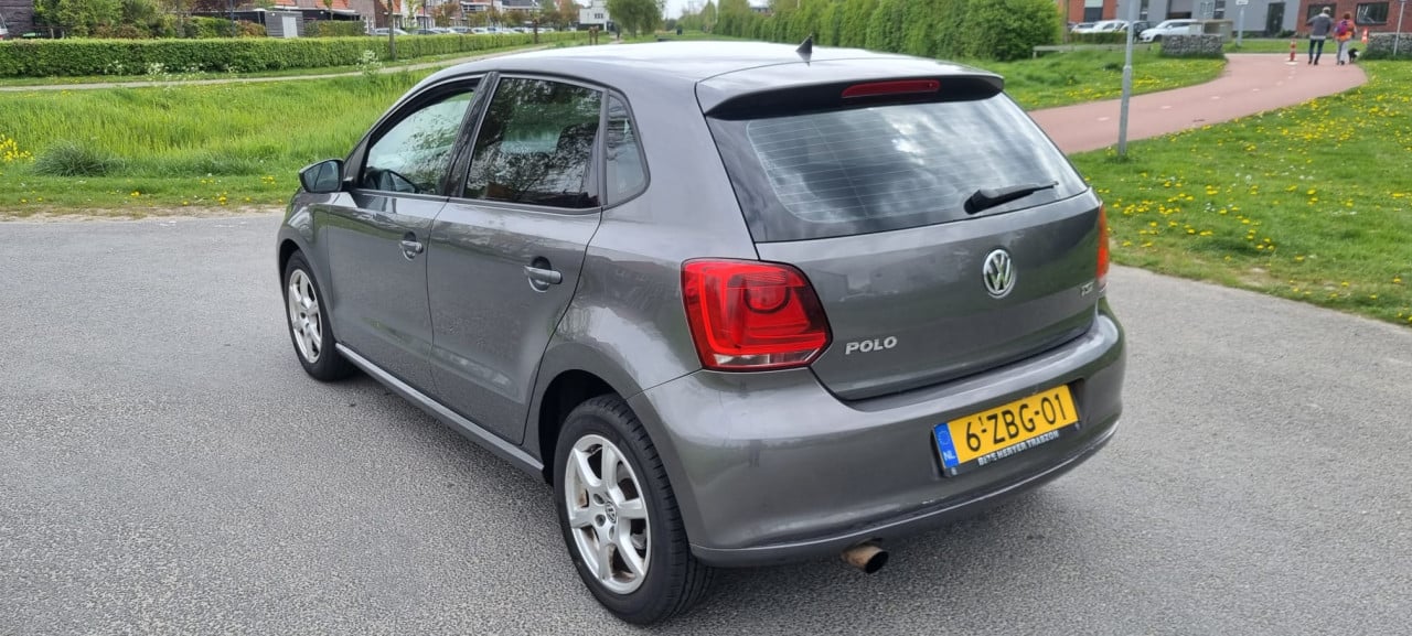 Volkswagen polo 1.2 tsi 2012