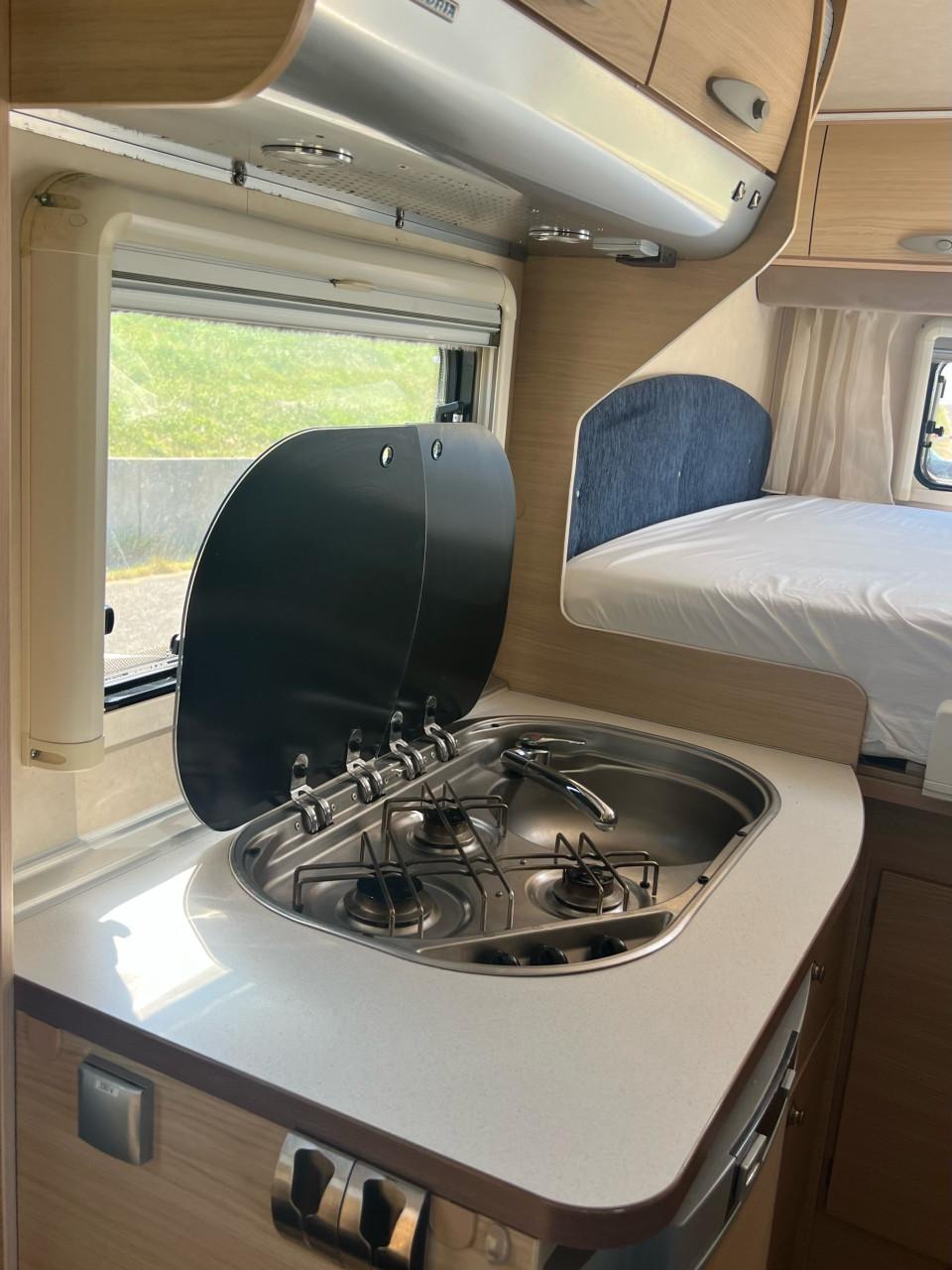 Te koop camper Adria Coral Compact