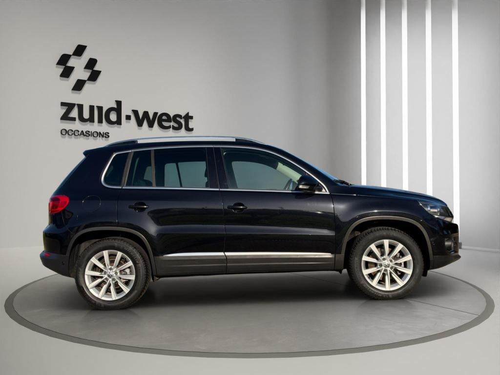 Volkswagen Tiguan 1.4 tsi sport&style clima cruise pdc trekhaak