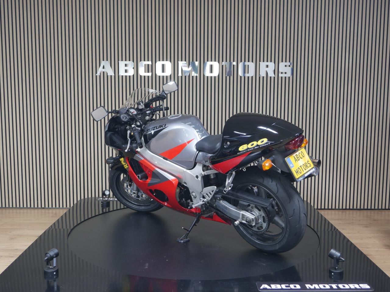 SUZUKI GSX-R 600