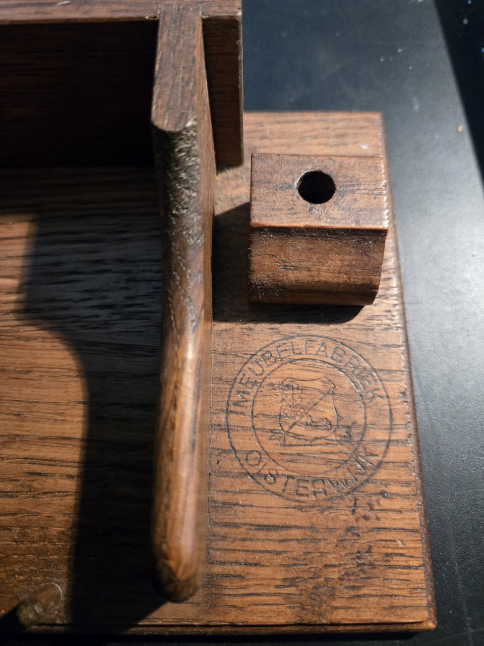 Eikenhouten bureau-organizer van meubelfabriek Oisterwijk,