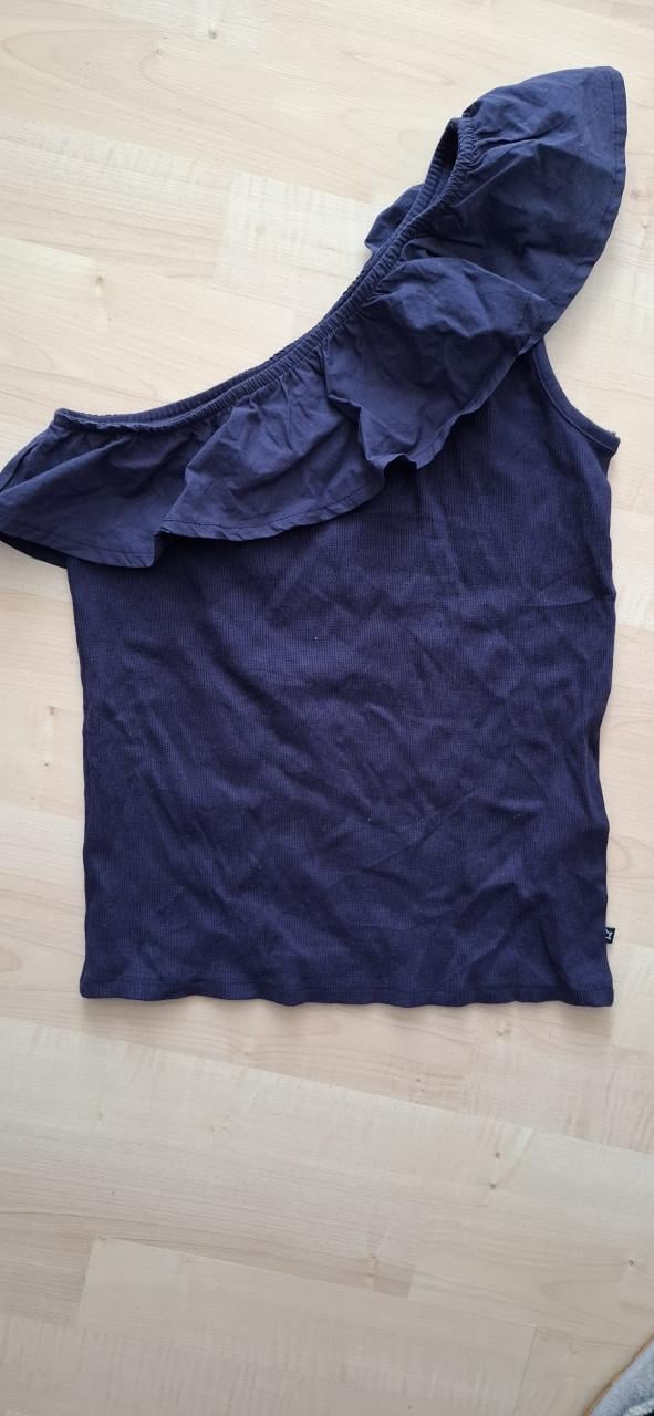 One shoulderoff shirt maat 146-152