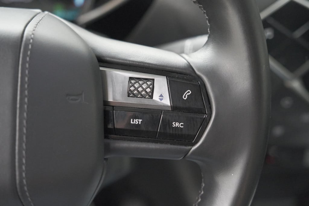 Ds Ds 3 crossback 50 kwh e-tense so chic | camera | dodehoekdetectie | head