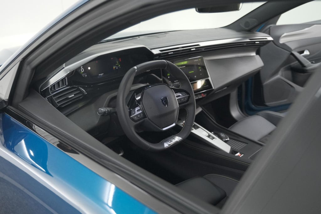 Peugeot 408 puretech 130 eat8 gt | 360 camera | adaptieve cruise control | 