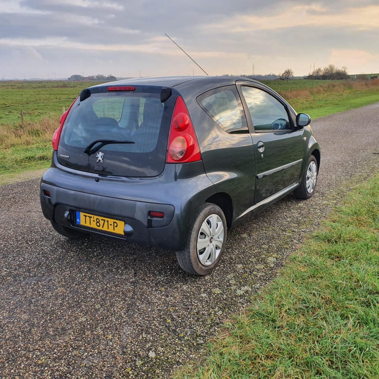 Peugeot 107 1.0 12V XR