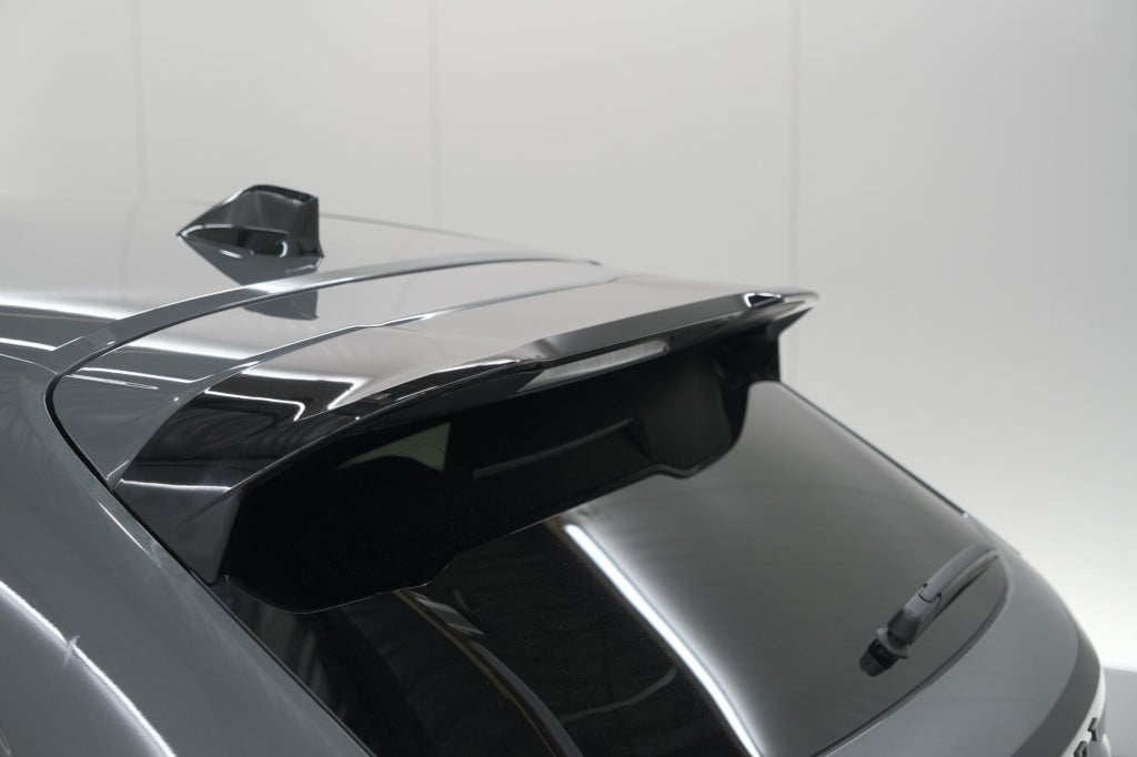 Peugeot 208 hybrid 100 e-dcs6 allure | camera | keyless entry | apple carpl