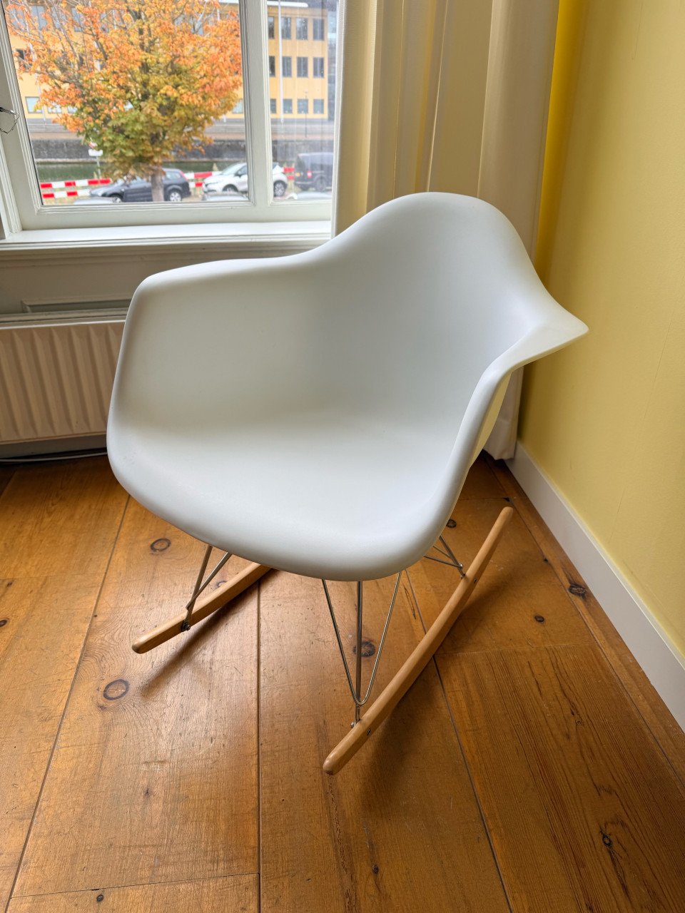 Schommelstoel wit kunststof