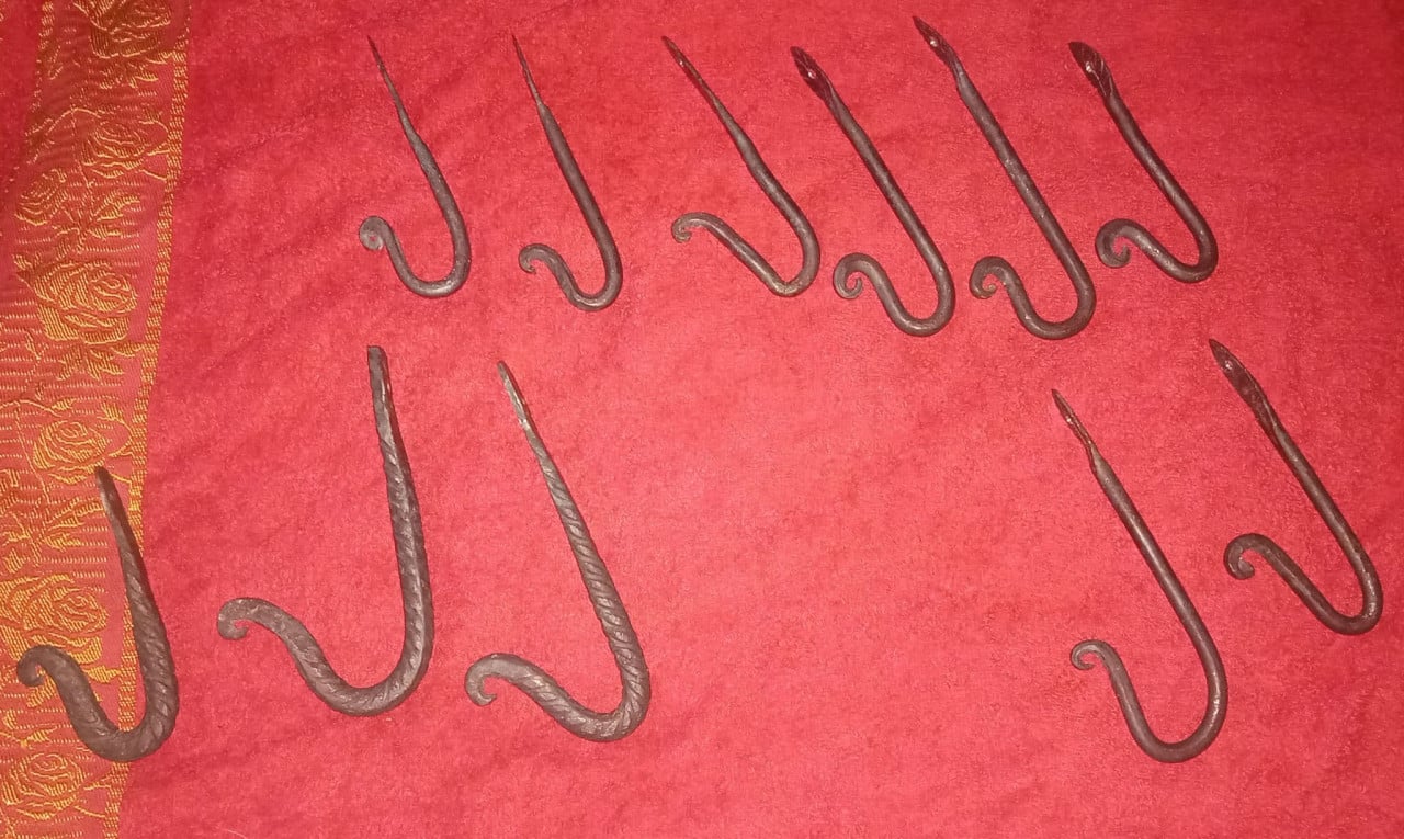 J haken. Hand gesmeed