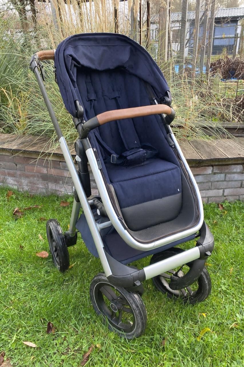 Donkerblauwe Dubatti kinderwagen