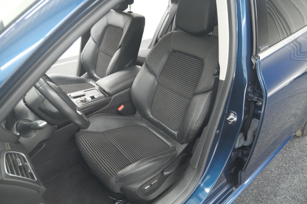 Renault Talisman estate tce 225 intens | trekhaak | camera | dodehoekdetect