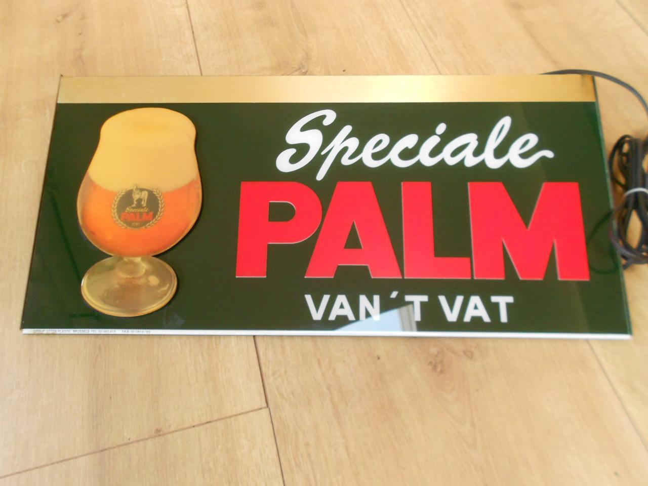 Palm bier lichtbak dubbelzijdig.