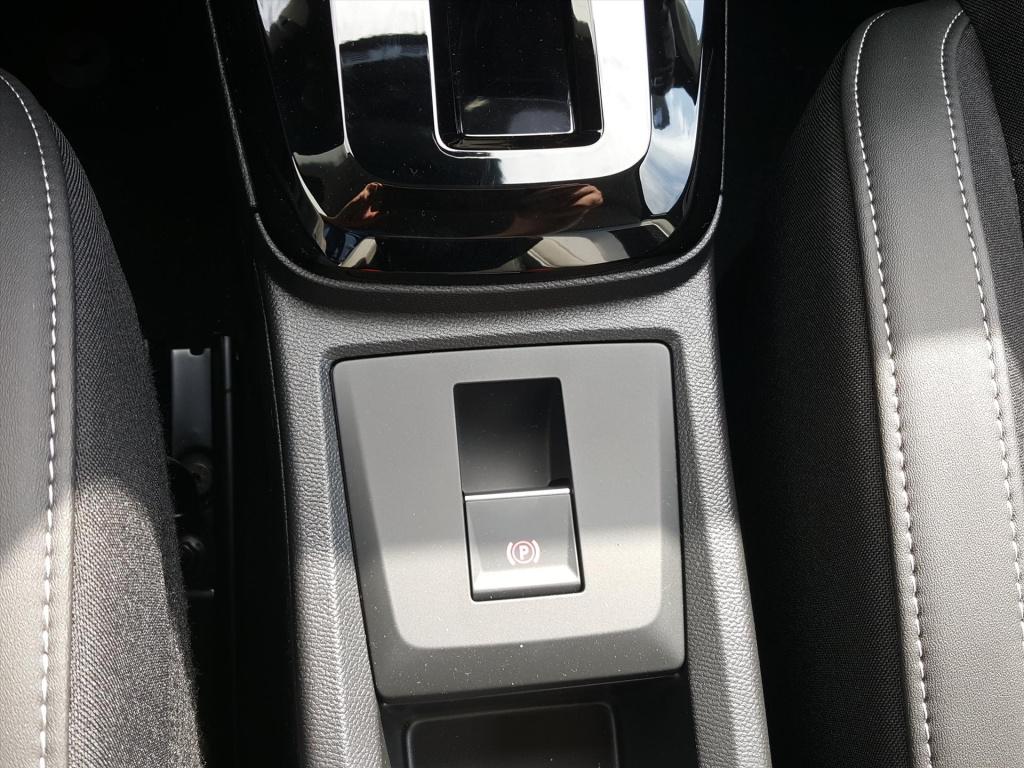 Citroen C3 1.2 hybrid 110pk max automaat apple carplay & android auto | nav