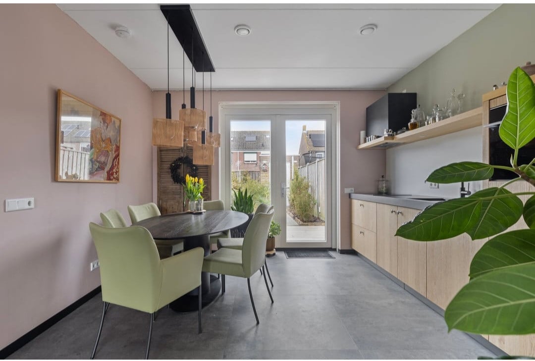 Borssele ,zeer energizuinige instap woning .  .