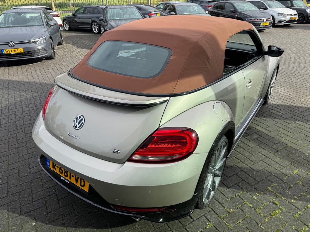 Volkswagen New Beetle cabriolet 2.0 tdi r-line * led * camera * 20 inch