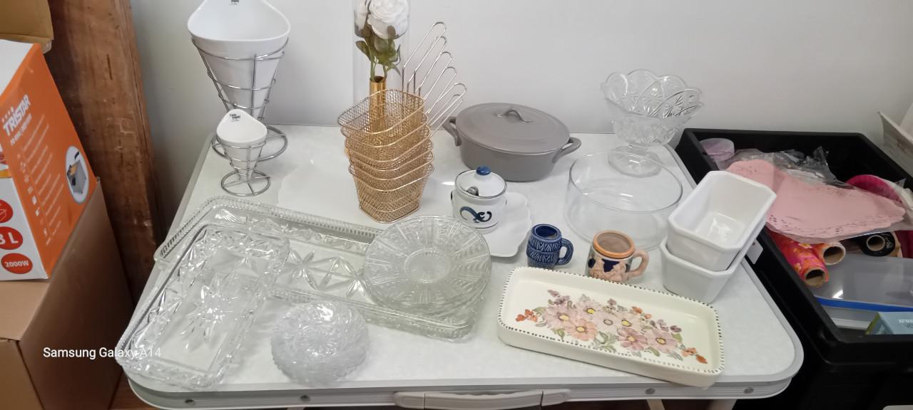 Brocant servies en leuke dingen