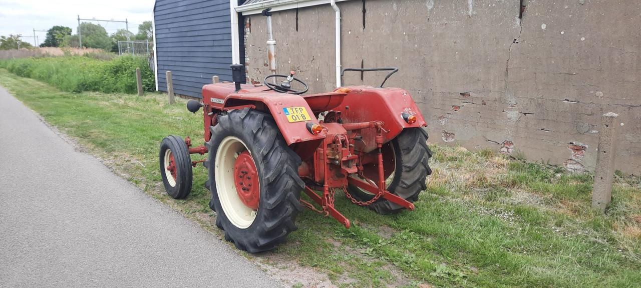 Mc Cormick D326 tractor
