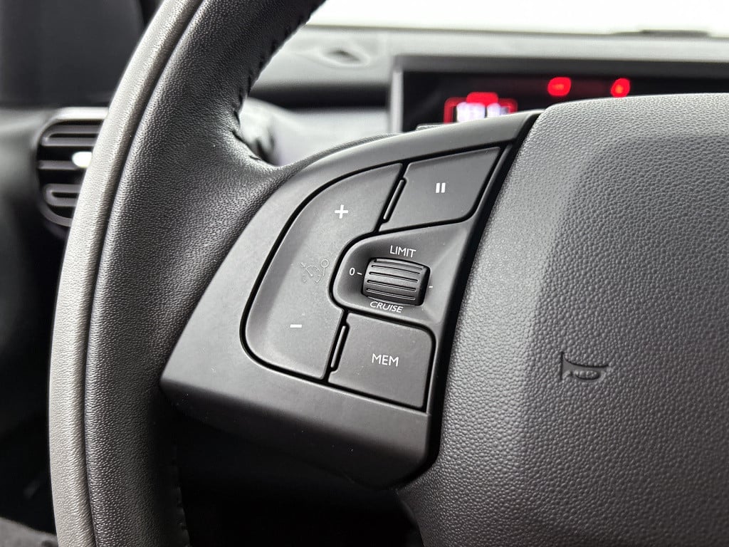 Citroen C4 Cactus 110 pk shine | rijklaar | navigatie | parkeercamera | lic
