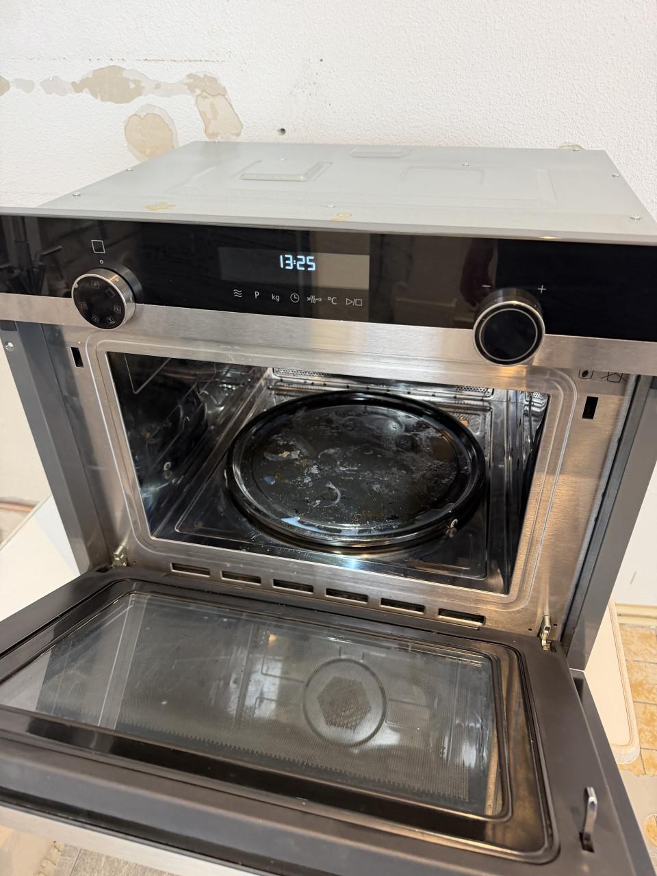 Combi oven/magnetron - gratis afhalen