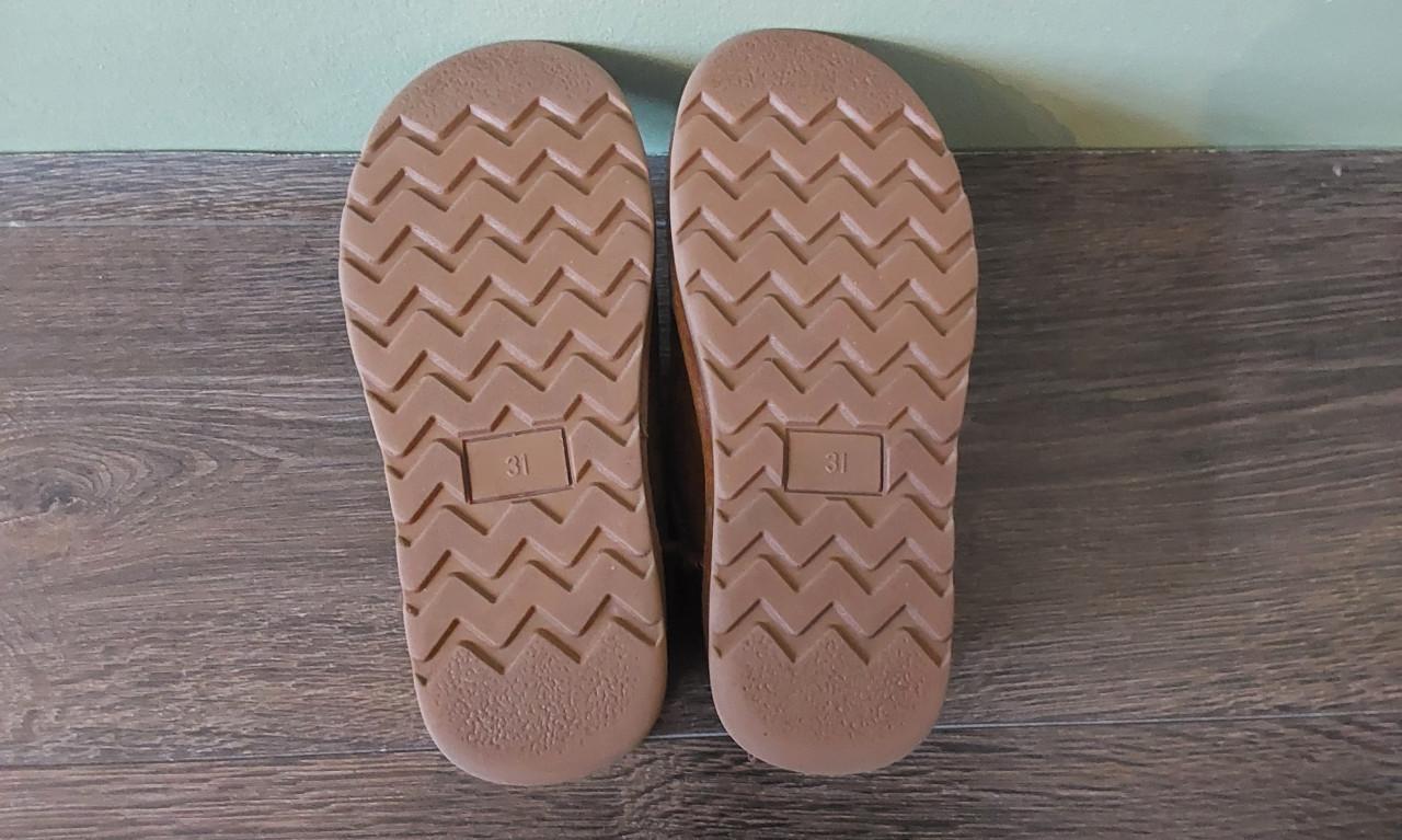 Sloffen gevoerd van het merk Graceland in maat 31 inclusief doos