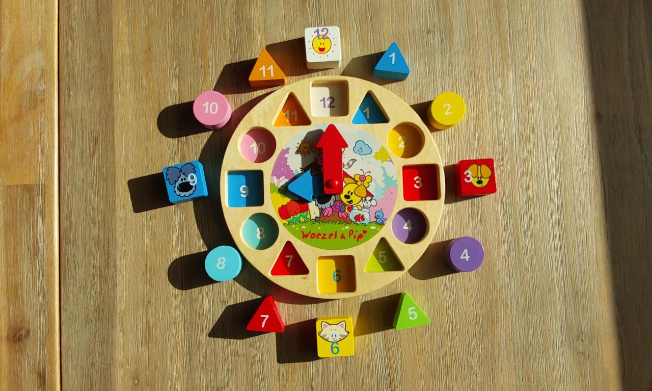 Woezel en Pip houten puzzelklok