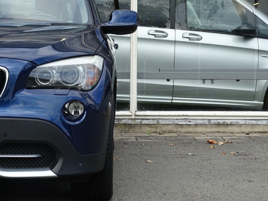 BMW X1 sdrive18i executive | bluetooth | stoelverwarming | 18"