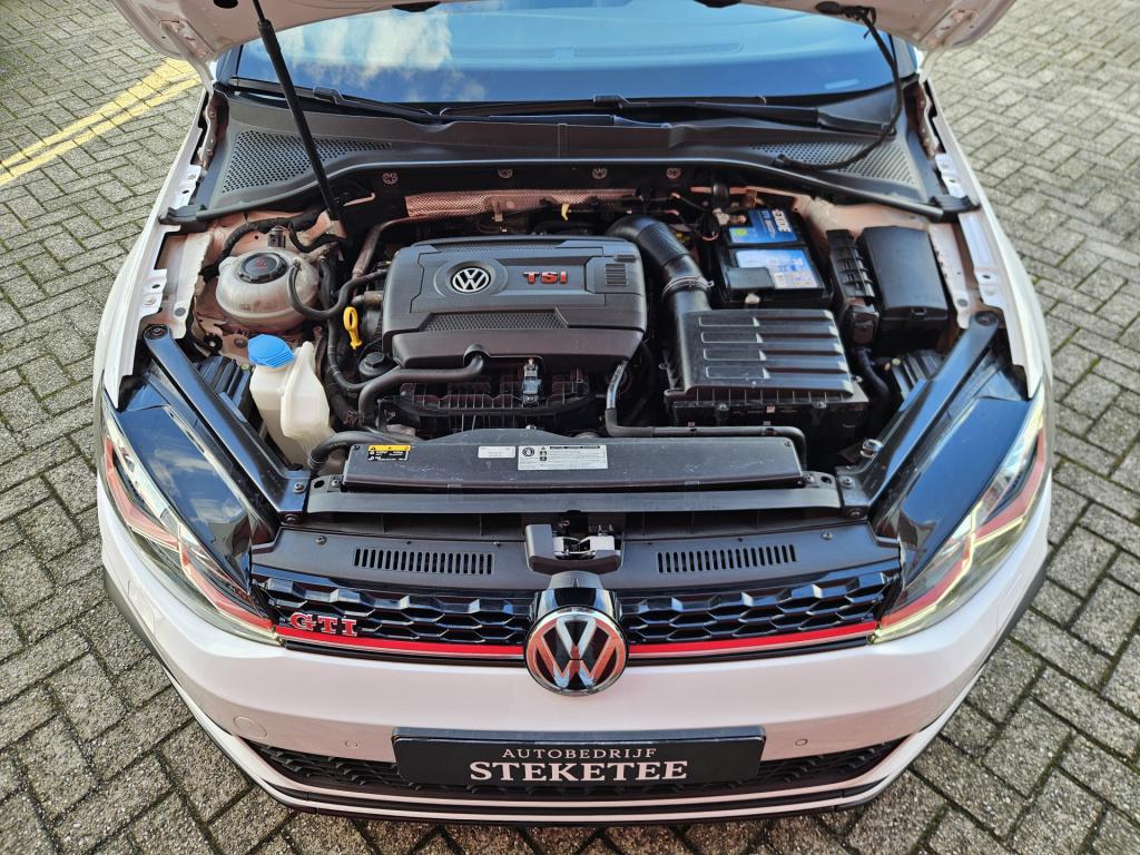 Volkswagen Golf 2.0 tsi gti tcr | akrapovic | pano | acc | rijklaar inclusi