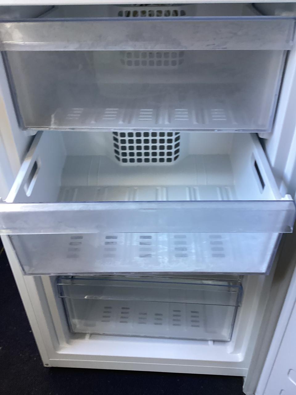 Koel-vries combinatie.